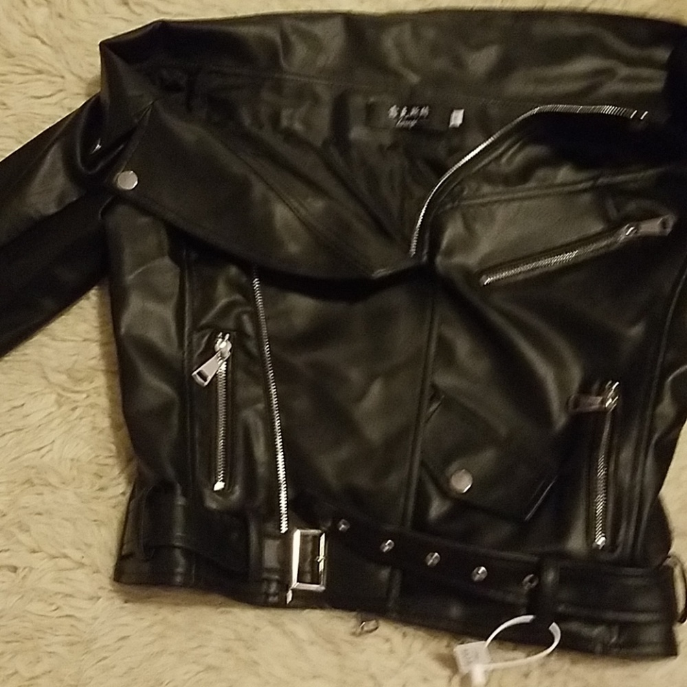 Off the shoulder faux leather moto jacket/shirt - Picture 7 of 8